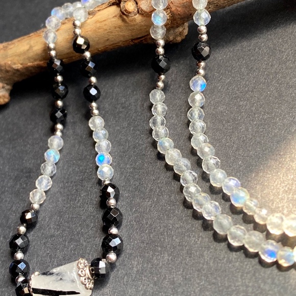 Labradorite Black Onyx Gemstone Necklace - Picture 1 of 8